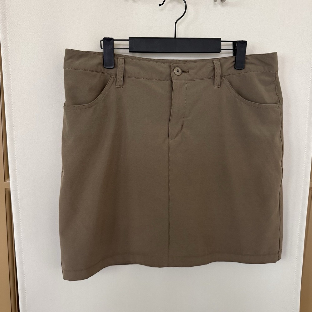 Eddie Bauer Womens 10 Brown Outdoors Athletic Short Skirt‎ Shorts Pockets Hiking